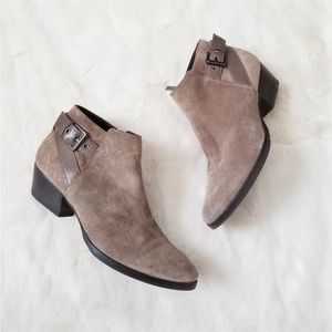 Aquatalia Farin Weatherproof Suede Bootie size 7